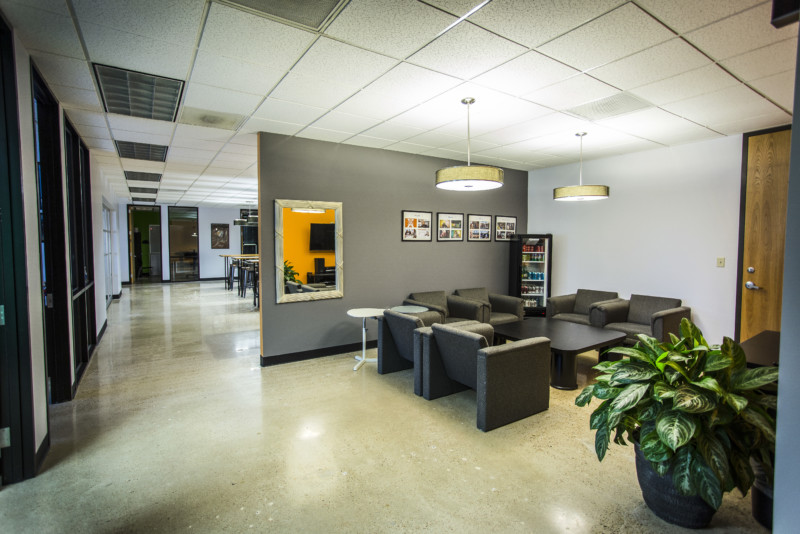 Family Room 400x267@2x