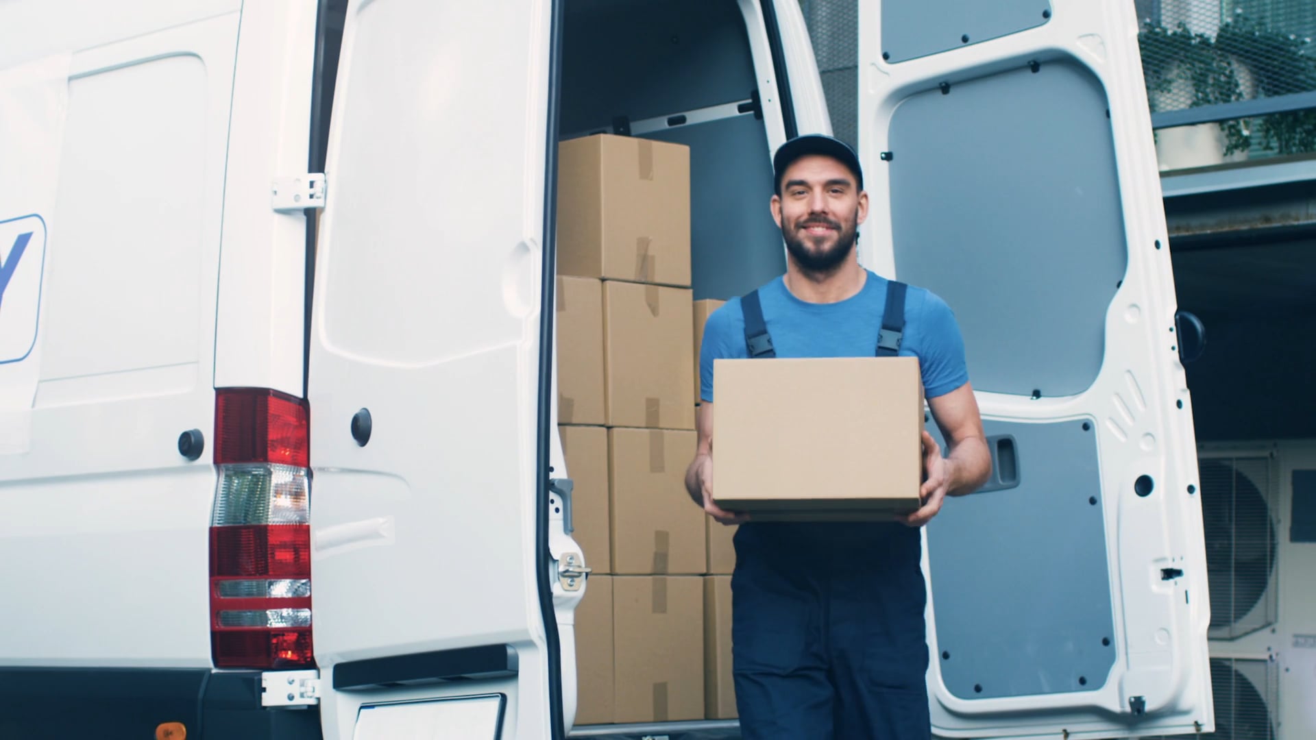 Testimonial Video – Bringg – Lone Star Overnight