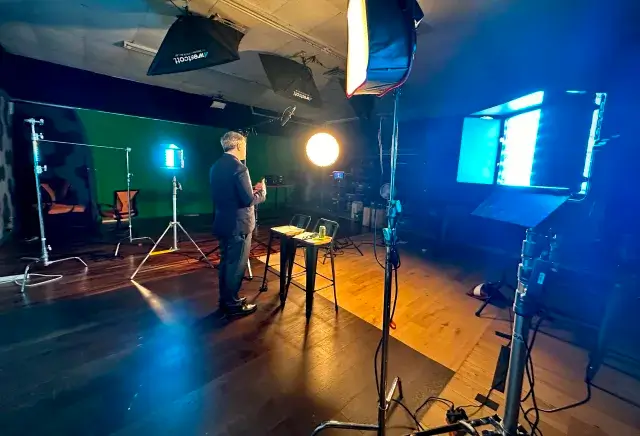 studio img (10)